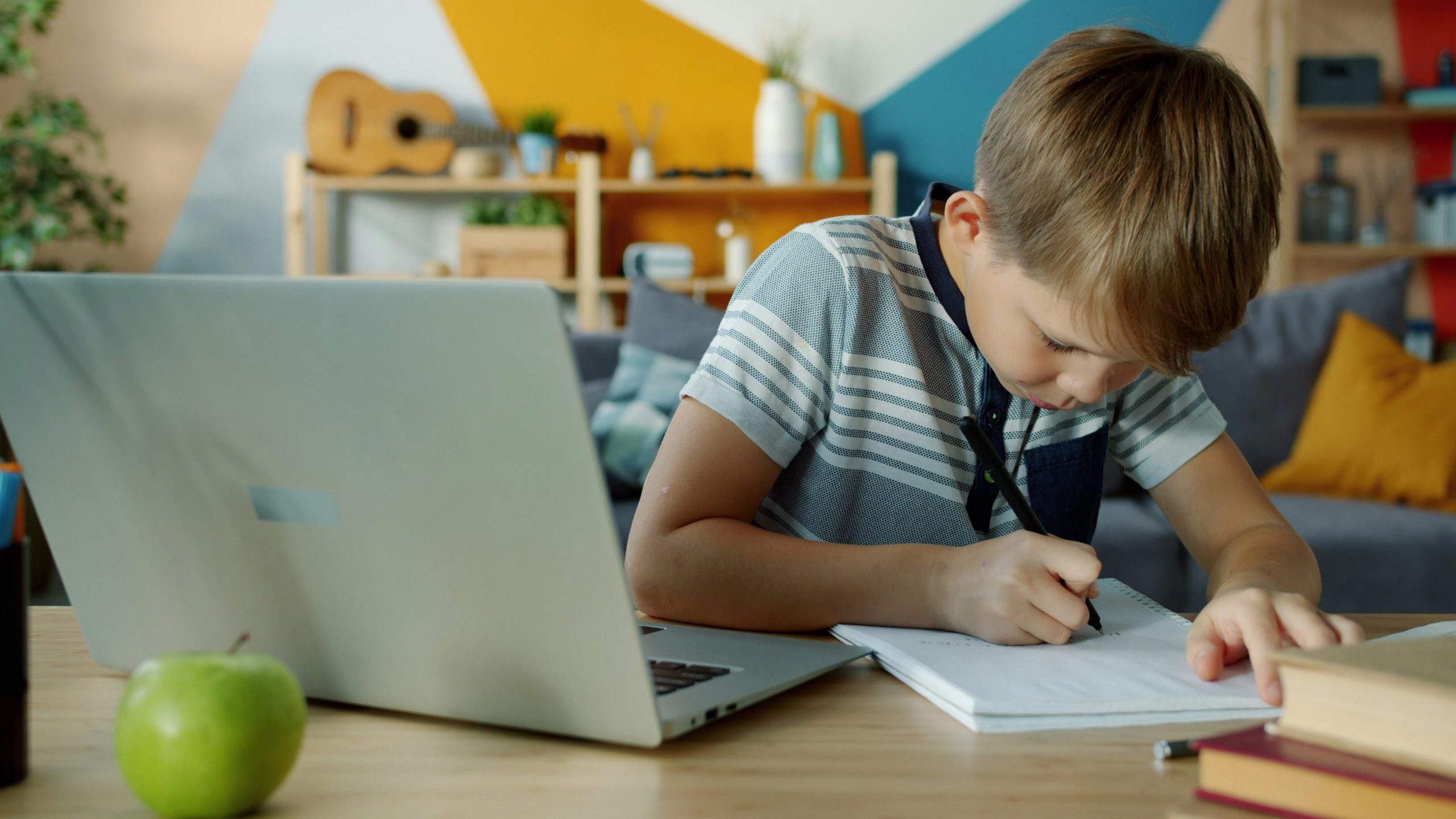 Clases de inglés online desde Alicante — niños y adultos